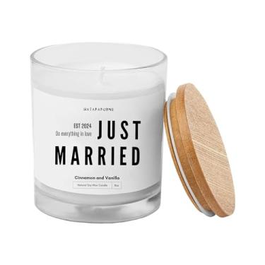 Imagem de HatafaFurni Presentes de casamento para casais - Just Married EST 2024 - presentes de senhor e senhora, presentes de chá de casamento, noiva e noivo, dia de casamento perfumado - brisa do oceano