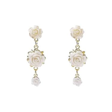 Imagem de YUNXI Brincos femininos com pingente de flor de rosa vermelha com borla longa, Large, Resina, Sem pedra preciosa