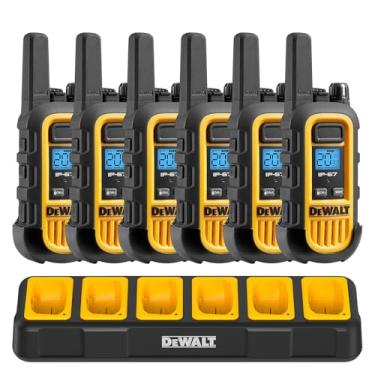 Imagem de DEWALT Walkie Talkies DXFRS300 1 Watt Heavy Duty - Impermeável, resistente a choques, rádio bidirecional recarregável de longo alcance e com VOX (pacote com 6 carregadores de gangue) (DXFRS300-BCH6)