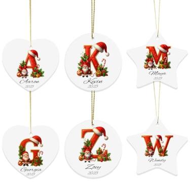 Imagem de 6 peças de enfeites de Natal personalizados com inicial 2025 - conjunto de enfeites de nome personalizado A-Z para decoração de árvores, etiquetas de meia e presentes de lembrança