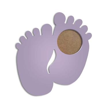 Imagem de Porta Maternidade Colorido Em Forma de Pezinhos Em Mdf Com PVC Antirreflexo Cor:LAVANDA;Tamanho:27x30 cm