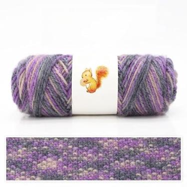 Imagem de Fio artesanal tingido à mão, mistura de fio dental super macio, peso penteado médio para lenços e chapéus de tricô, cor única (roxo)