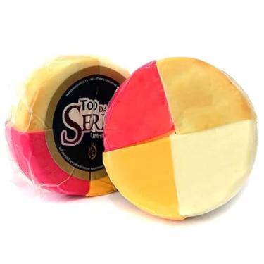 Imagem de Kit 4 Queijos Artesanais 550g Serra da Canastra - Parmesão, Prato, Reino e Provolone Fresco Defumado Condimentado. Perfeito para tábuas de frios e receitas gourmet, Presentes, encontros, vinho, festas e Reunioes