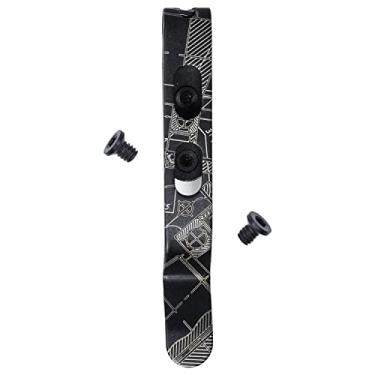 Imagem de Donk! Clipe de bolso para todas as ferramentas Leatherman Free Series | P2, P4, T2, T4 | Titânio TC4 - Preto | Parafusos de titânio | 5 designs personalizados 'House Plans Dark'