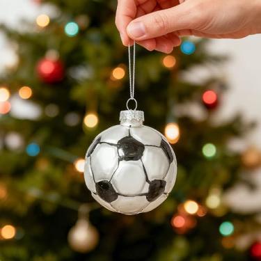 Imagem de WDS WONDROUS Enfeite e decoração de futebol de Natal, conjunto de enfeites esportivos pendurados em vidro de 6 cm para árvore de Natal, decoração em preto e branco, presente de festa de fim de ano