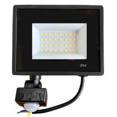 Imagem de Refletor LED 20w com Sensor de Presença, Holofote Bivolt, Branco Frio 6500k, Iluminação Externa