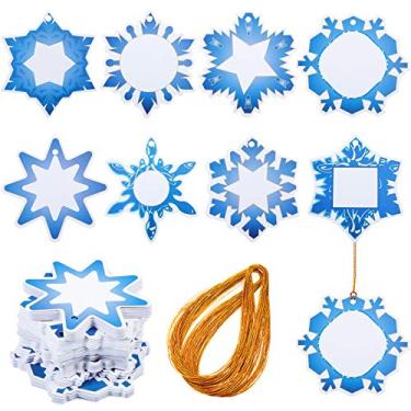 Imagem de 160 peças de etiquetas de Natal coloridas para inverno com recortes e etiquetas de pendurar com dupla face impressa petiscos etiqueta com furos e 1 rolo de corda dourada para enfeite de árvore de Natal festa escolar (floco de neve)