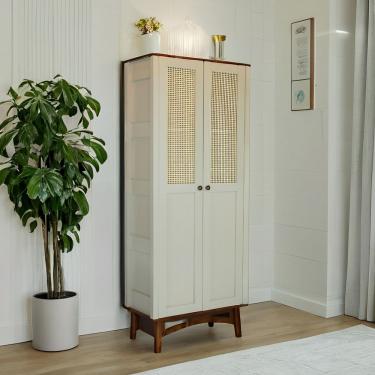 Imagem de Cristaleira Com 2 Portas De Rattan E Madeira Maciça - Nude Laca Com Tampo E Base Imbuia...