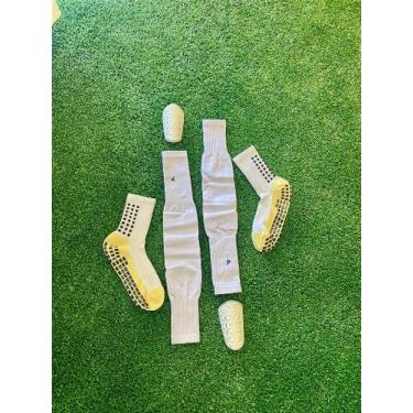 Imagem de Kit de Acessórios para Futebol: Canelito, Prosocks e Caneleira - no-br