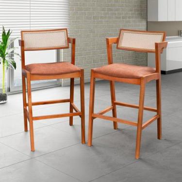 Imagem de Kit 2 Banquetas Madeira Maciça, Estofada e Rattan de Fibra 100% Natura