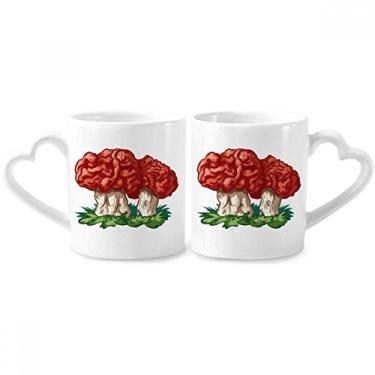 Imagem de Lindo conjunto de canecas de porcelana para casais, estampa de cogumelo vermelho, com desenho de coração