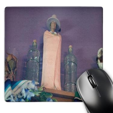 Imagem de 3Drose Mouse pad de cerâmica de um cavalheiro hispânico em um roupão com um chapéu cinza em uma prateleira em um restaurante mexicano (mp_52102_1)