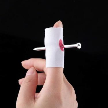 Imagem de Juroicessry White Scary Prank Props Funny Trick Accessories Horrific Items, Fake Nail Through Finger Prank for April Fool Carnival Party Halloween Bloody Finger Parts, Pre-Kindergarten Fun Items