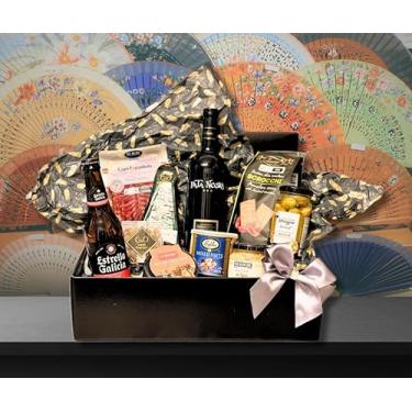 Imagem de Cesta de Presente G&O Gourmet com Vinho Pata Negra Reserva Tempranillo, Queijo Parmesão, Salame Espanhol e Mix de Nuts