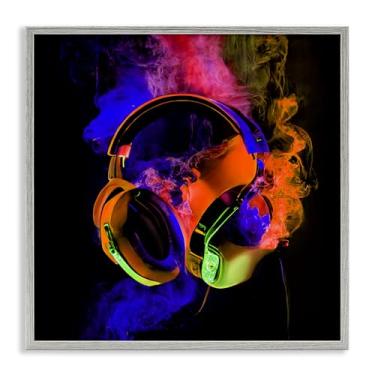 Imagem de Stupell Industries Fones de ouvido Power Play com arte giclée emoldurada cinza, design por Sasha, 61 x 61 cm