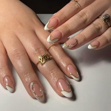 Imagem de Unhas postiças curtas médias amêndoas brancas francesas com purpurina pérola simples Desien cobertura completa cola acrílica falsa em unha para mulheres, 24 peças