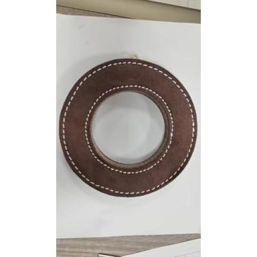 Imagem de ZTTM Anel de 18 cm de couro natural para cães, camurça marrom com costura contrastante, design de disco voador durável, brinquedo interativo de treinamento ao ar livre