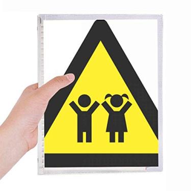 Imagem de Caderno triangular amarelo e preto infantil com estampa de folhas soltas diário recarregável