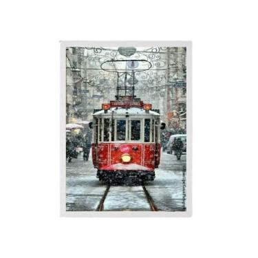 Imagem de Quadro Fotografia Bonde Vermelho Neve Moldura Branca 24X18Cm