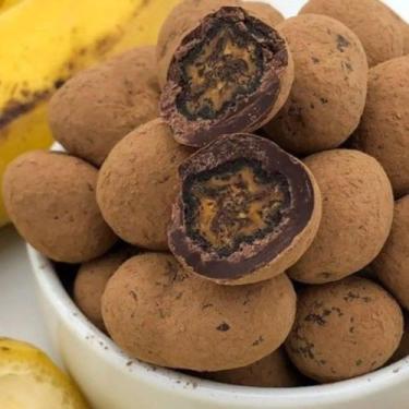 Imagem de Banana Drageada com Chocolate 70% Cacau 500g - Mania de Castanha