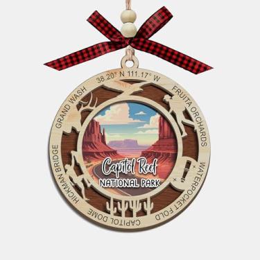 Imagem de Lerime66 Enfeite de Natal do Parque Nacional Capitol Reef, design de corte a laser de madeira de 2 camadas, decoração de árvore de férias, presente de lembrança de viagem, dobra de bolso d'água e