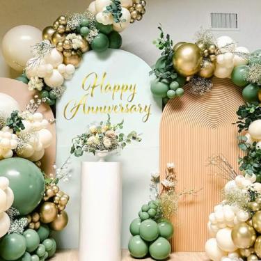 Imagem de Placa dourada de feliz aniversário para pano de fundo, decoração de feliz aniversário, adesivos de vinil, adesivos grandes