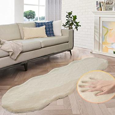 Imagem de ORINOVA Tapete de pele fofa lavável de coelho sintético para corredores, tapetes de camelo de pelúcia para sala de estar, quarto, tapete de pele de carneiro sintética em formato de 5 x 15 cm