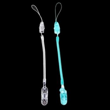 Imagem de Prendedor de Chupeta Universal para Bebê com Mola Extensível até 70cm, Fecho Removível, Evita Quedas e Perdas, Kit com 2 Unidades, Compatível com Chupetas MAM Avent Nuk (Verde e Transparente)