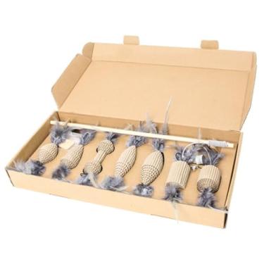 Imagem de Conjunto de varinha interativa de penas falsas para gatos com elástico macio, cabo de madeira e erva de gato