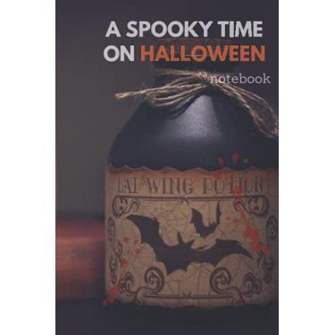 Imagem de Caderno A Spooky Time On Halloween: Magia e infortúnio | Lançar um feitiço com caveira | Capa mole preta forrada