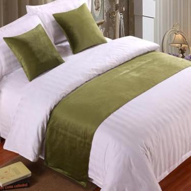 Imagem de Lenço de corredor de cama de veludo macio cachecol colcha de cama de luxo capa de cama protetor de cama para quarto hotel decorativo para pé da cama queen king size toalha de cama verde-3||fronha*1 45