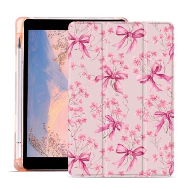 Imagem de Capa com laço de flor rosa para iPad 9ª/7ª/8ª geração (2021/2020/2019 10,2 polegadas) linda borboleta floral com suporte de três dobras rosa com suporte para lápis despertar/hibernar automaticamente