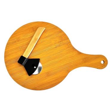 Imagem de Kit 01 Tábua de Corte Redonda Madeira MDF CASAMILU Premium 43 cm x 30 cm + Cortador de Pizza Machadinho | Resistente, Durável, Fácil de Limpar, para Preparo de Pizza, Frios, Petiscos e Carnes