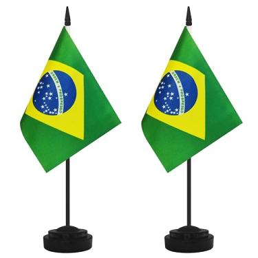 Imagem de Conjunto de 2 bandeiras de mesa do Brasil, mesa pequena em miniatura de mesa brasileira, bandeira de escritório com mastro preto de 30 cm e base preta, escritórios, sala de aula, casa, decoração de