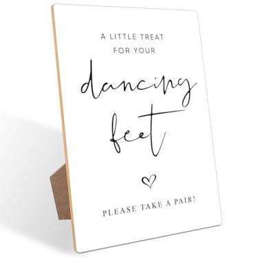 Imagem de Placa de chinelos de noiva, placa de casamento estilo minimalista para decoração de pista de dança de casamento, decoração de mesa de festa de noivado, recepção e chá de panela, placa de madeira com