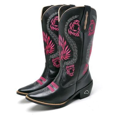 Imagem de Bota Texana Em Couro Krn Shoes Com Bico Fino Salto Quadrado E Bordado,