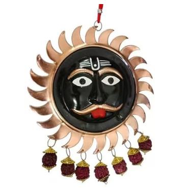 Imagem de Pequena cor preta para pendurar na parede Lord Sun Idol Suraj Surya Murti Estátua decorativa de latão Surya Bhagwan para decoração de parede, decoração de ídolo de sol, melhor peça decorativa para boa