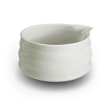 Imagem de AIYICIII Tigela de matcha de cerâmica com bico de 500 ml, chawan japonês para bater e servir, tigela de chá matcha artesanal para cerimônia de chá verde e uso diário (branco)