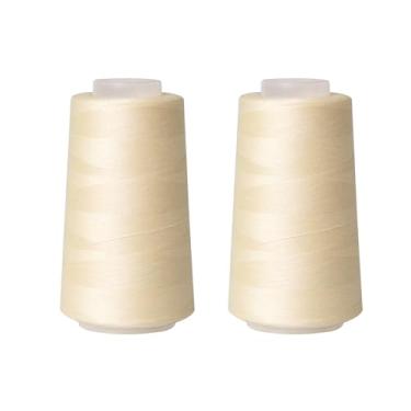 Imagem de KEPYDRMTF Conjunto de cone de linha de costura, pacote com 2 fios Serger, 3000 metros cada, linha multiuso para costura, acolchoamento, máquinas, overlock, Merrow e bordado à mão (bege x 2)