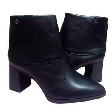 Imagem de bota feminina Dakota em couro colline salto alto