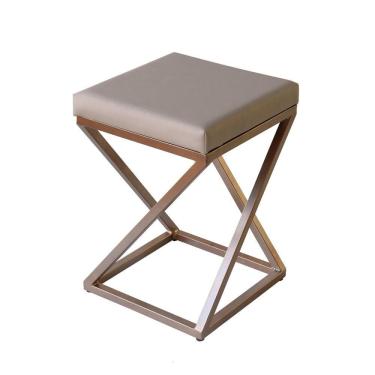 Imagem de Banquinho Zênite - Metalon Cobre - Assento Estofado Pérola - 47cm