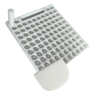 Imagem de 2X Placa Porcionadora Dosadora Doces Brigadeiro 104 Furos 13