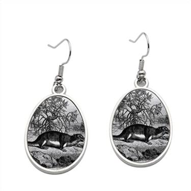 Imagem de Brinco de gravação vintage The Potamogale of Gabon – Brincos pendentes para meninas – Presente de festa de aniversário dos namorados