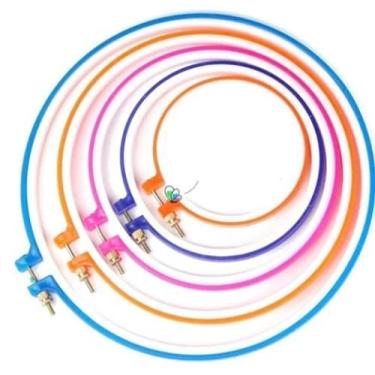Imagem de Kit Bastidor Plastico Com Tarraxa 5 Tamanhos Para Bordado Manual Ponto Russo