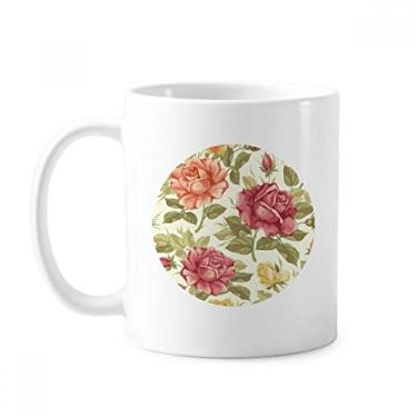 Imagem de Caneca de cerâmica de cerâmica para café em aquarela com flores e flores