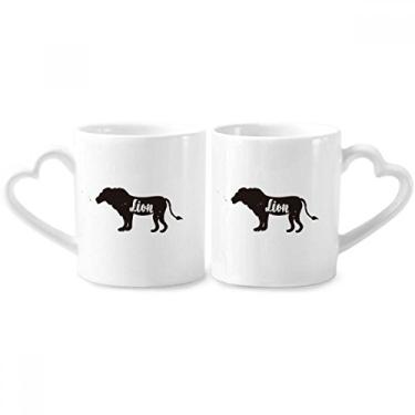 Imagem de Conjunto de canecas de porcelana de casal de animais leão preto e branco com alça de coração