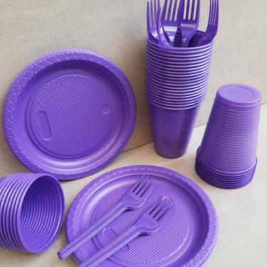 Imagem de Kit Descartável Econômico 150 Itens - Conjunto para Festas com Pratos, Copos e Garfos para Aniversário e Eventos(Roxo 150 itens)