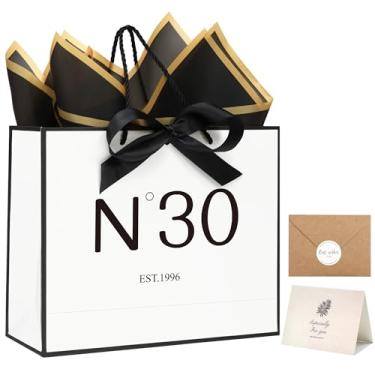 Imagem de KeerxunBag Kit de celebração de aniversário de 30 anos - Saco de presente branco com alças, inclui cartão, envelope, adesivos, fita de laço e papel de seda (tema EST. 1996)