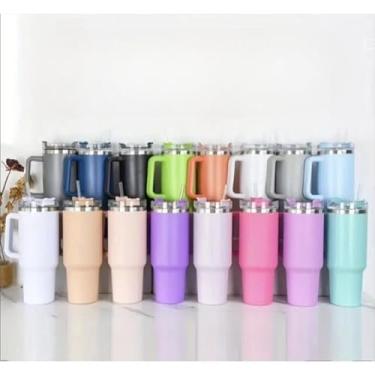 Imagem de Copo Térmico Inox 304 com Canudo e Alça | Garrafa Térmica de 1,2 Litros (1200ml) para Academia, Trabalho e Viagem(COR ALEATORIOA)