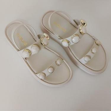 Imagem de Sandália Quiz Feminina Moderna e Confortável-Feminino